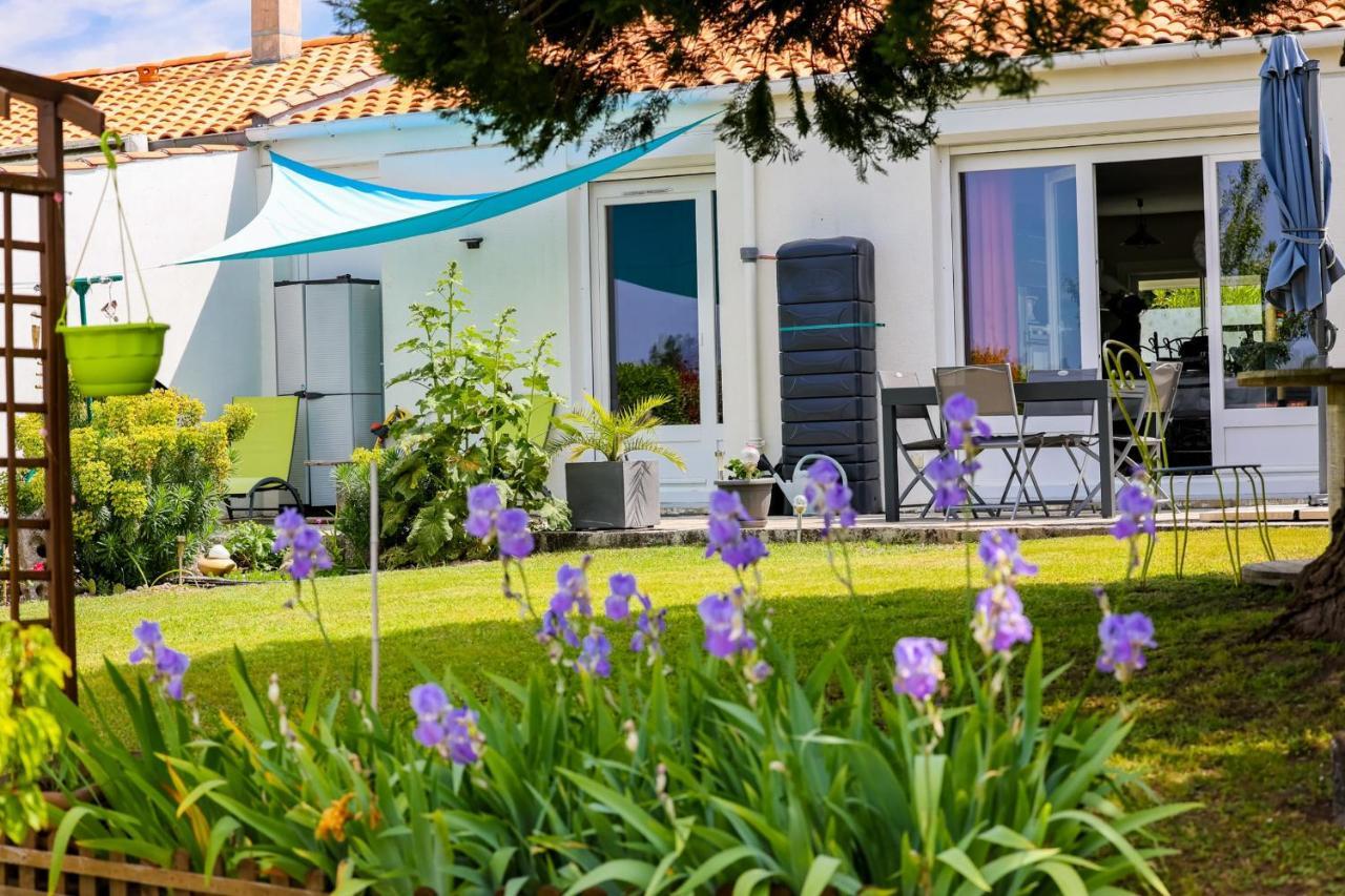 "Logis Debussy"- Saintes Villa Buitenkant foto